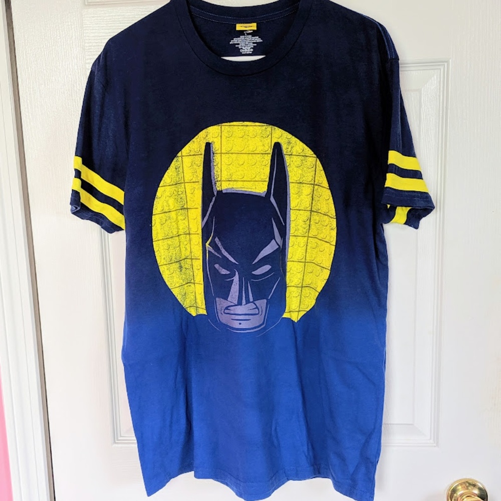 LEGO "The Batman Movie" graphic t-shirt, size L